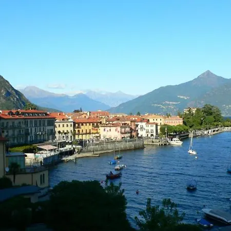 Sleeps 8 Lägenhet Menaggio